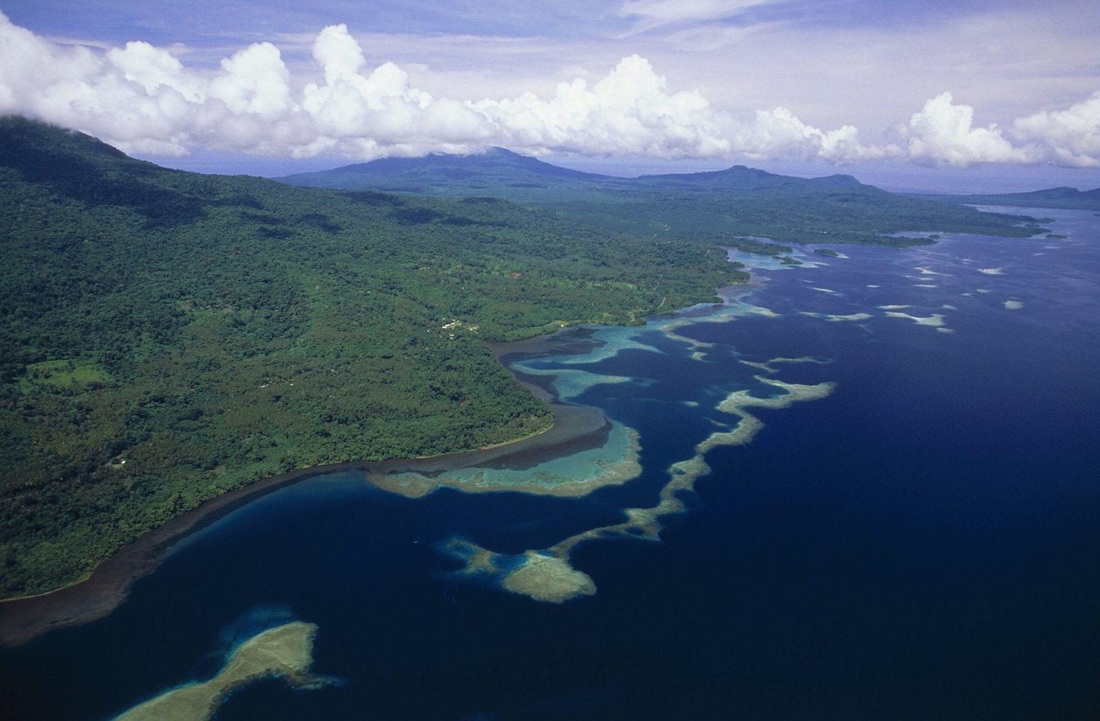 FUERT 6.9 The Magnitude earthquake reported near Papua New Guinea