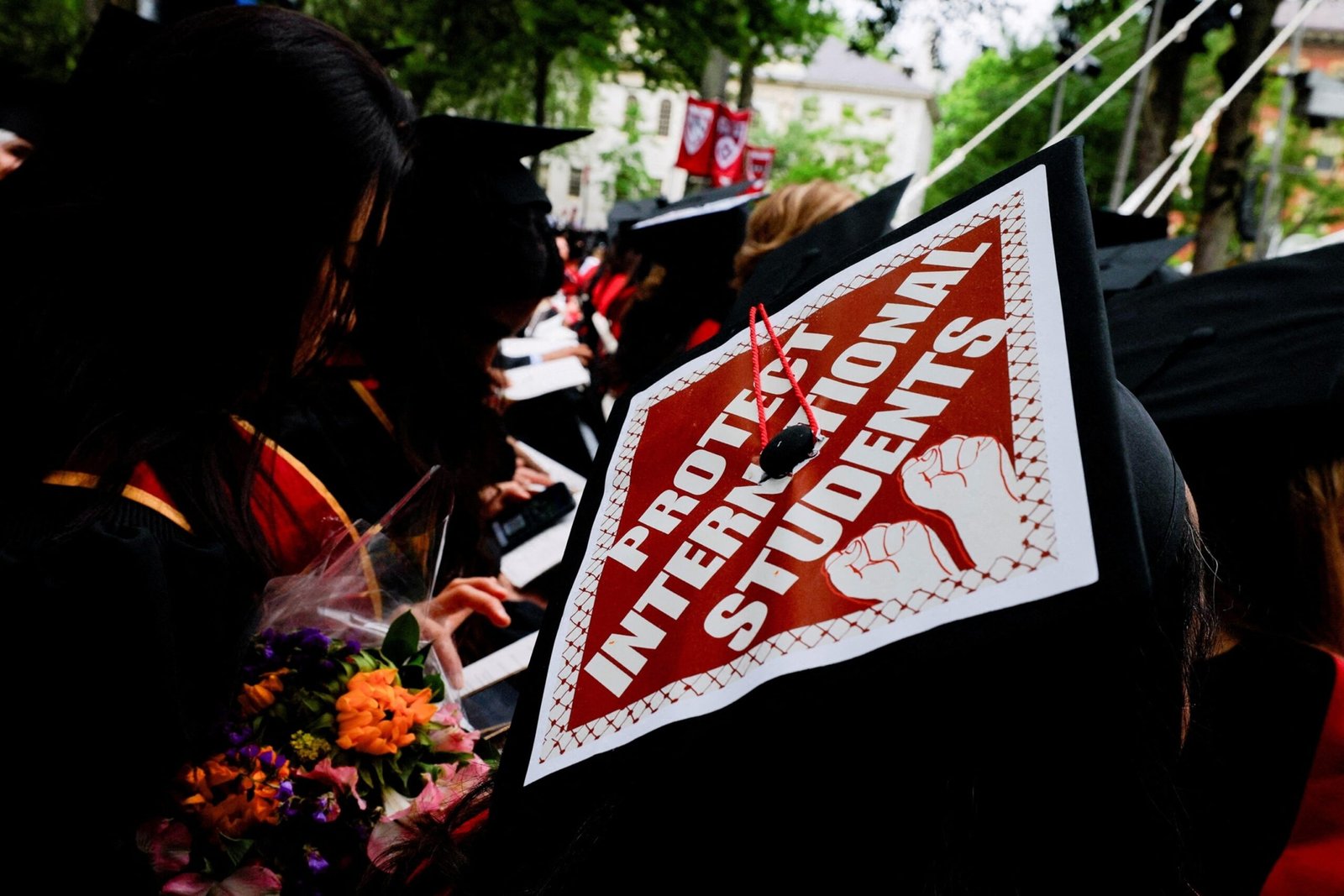 The judge blocks Trump's movement to prevent Harvard students from entering us