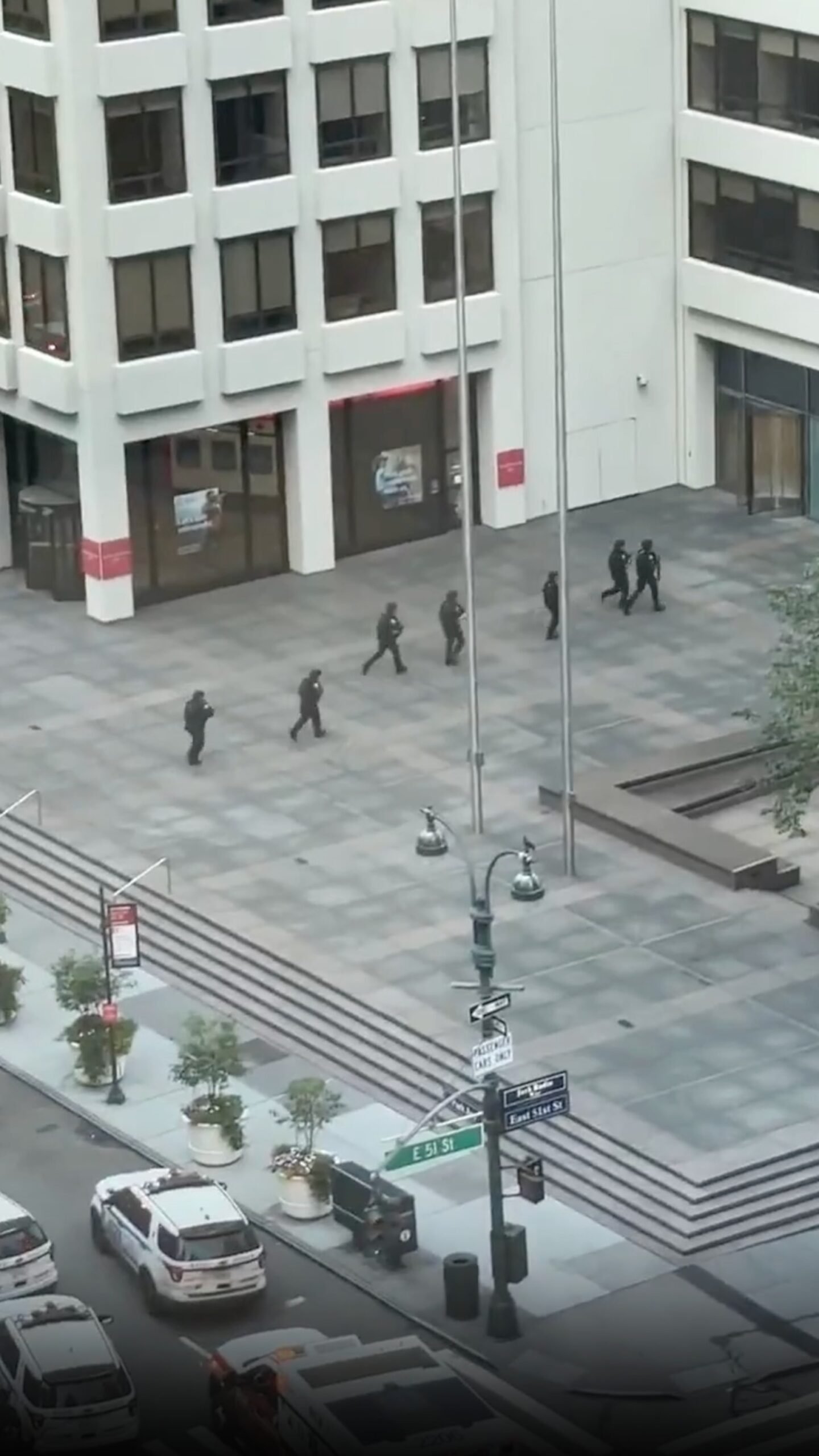 4 dead, including the New York Police officer out of service, in the shooting of the center of Manhattan: Fuentes