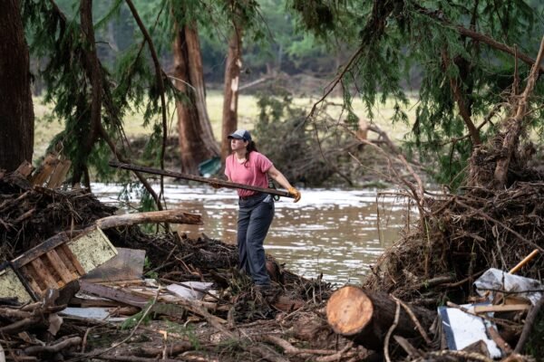 'Send aid or not, I have a job to do': Texas Man rescues the family from the catastrophic flood