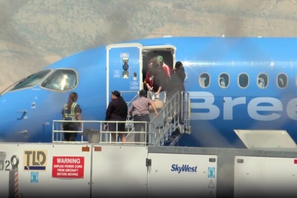 Breeze Airways Flight deviates after the rebel passenger is released twice without restrictions: Police Breeze Airways Flight deviates after the rebel passenger is released twice without restrictions: Police