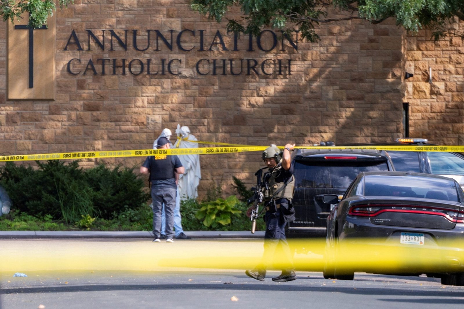 Girl shot in the head at the Minneapolis school asked the viewer: "Please, just open my hand"