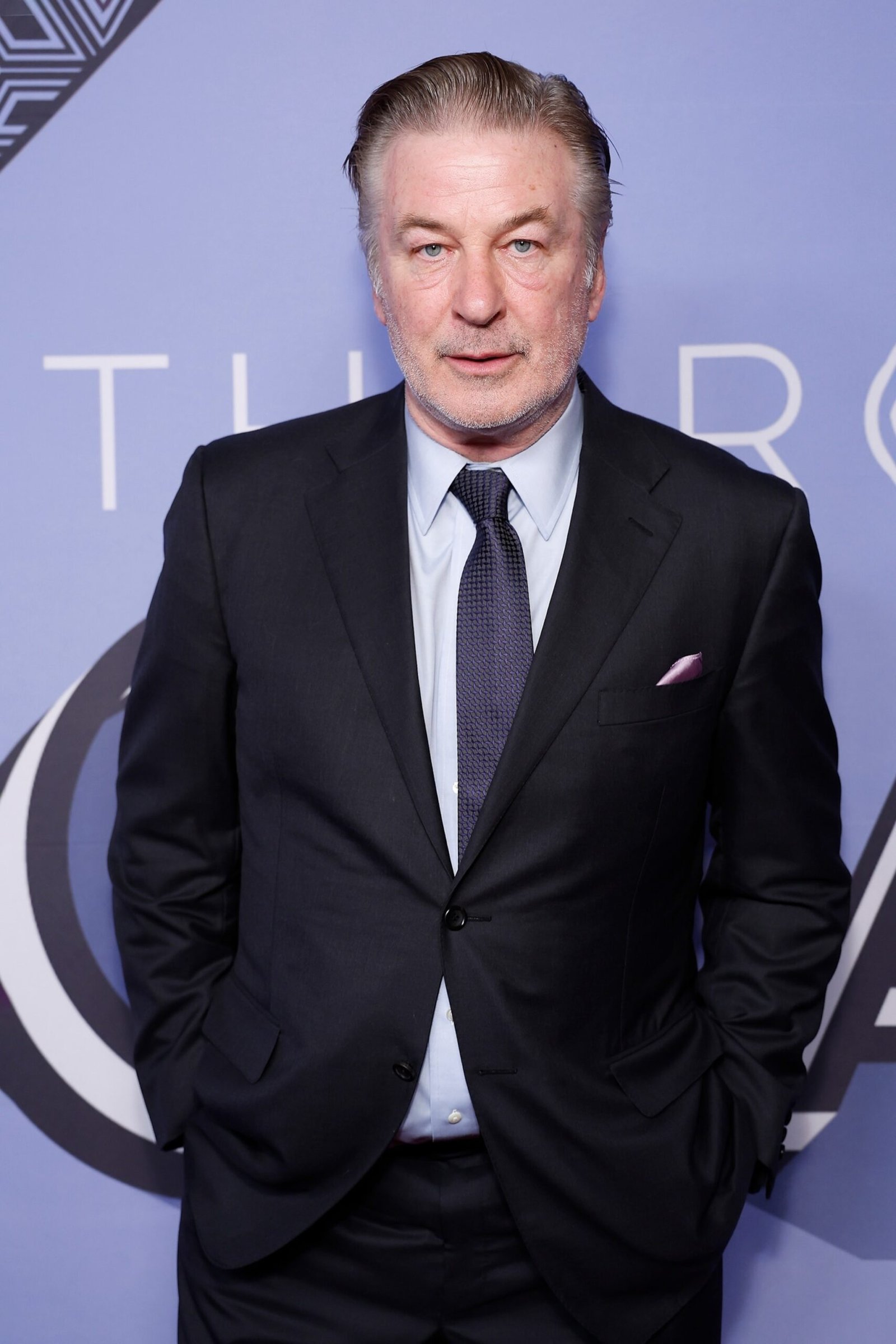 Alec Baldwin crashes car into tree in East Hampton: Authorities