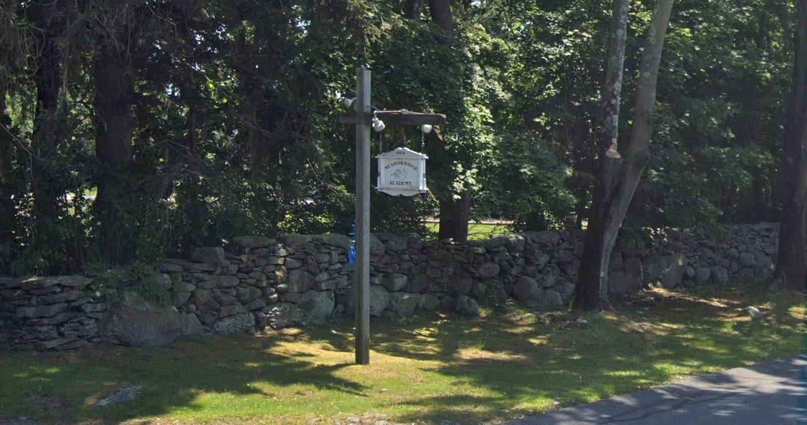 School employee dies after alleged assault by 14-year-old student in Massachusetts: district attorney