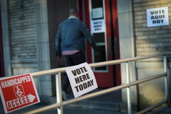 Non-credible bomb threats temporarily halt voting in northern New Jersey